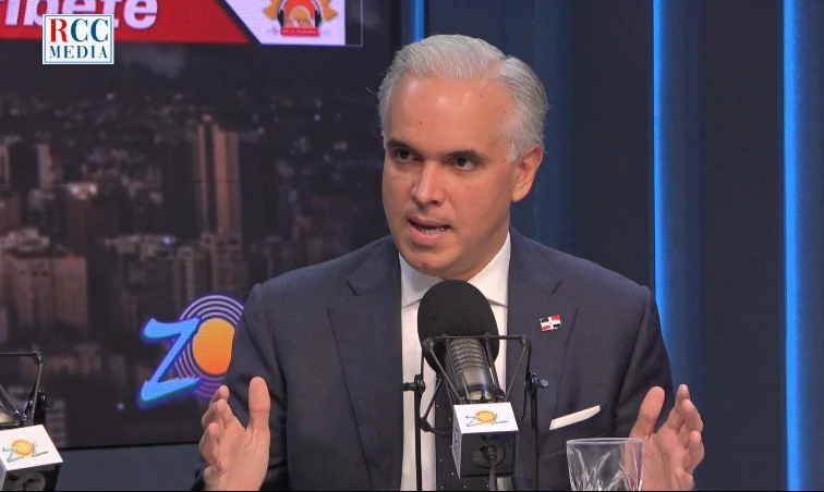 Ministro De Camps afirma que sistema educativo “le pertenece al país” y asegura que todo está listo para inicio de clases