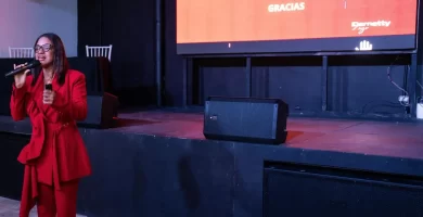 Darnetty Lugo es reconocida como “Mujer Icónica que Cambia el Mundo” en el Women Economic Forum RD