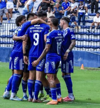 REGRESAN A LA VICTORIA: Emelec superó 2-1 a Técnico Universitario en el Capwell