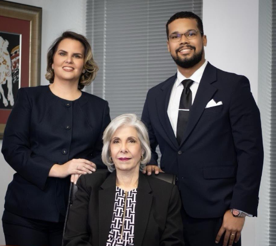 Suprema Corte descarga a tres abogados de sanción disciplinaria