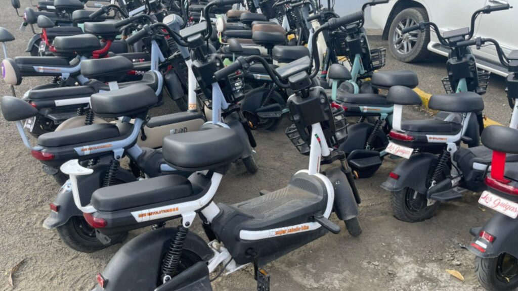 Preocupa riesgo de menores en motocicletas y patinetas eléctricas