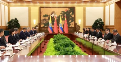 China y Ecuador debaten cómo mejorar la cooperación en energía, minería y comercio bilateral