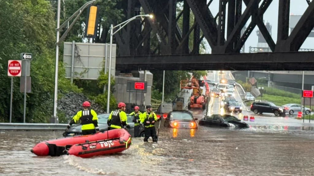 Tornados sorprenden Nueva York; declaran emergencia
