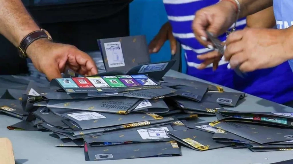 Perdieron las elecciones, pero igual cobran millones del Estado