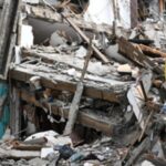 Suben a 321 el número de muertos por terremoto de magnitud 7,4 en Colombia