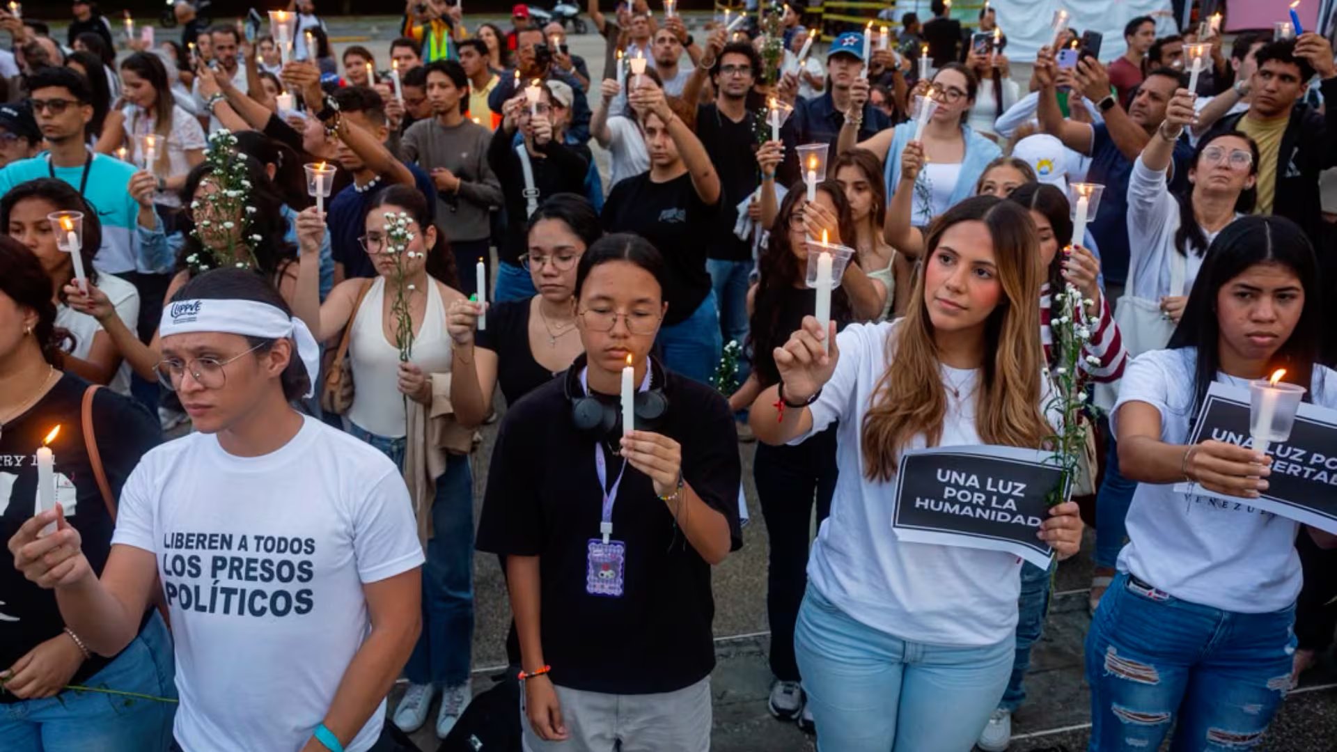 Familiares de presos pol&iacute;ticos piden la liberaci&oacute;n de sus seres queridos (@Clippve)