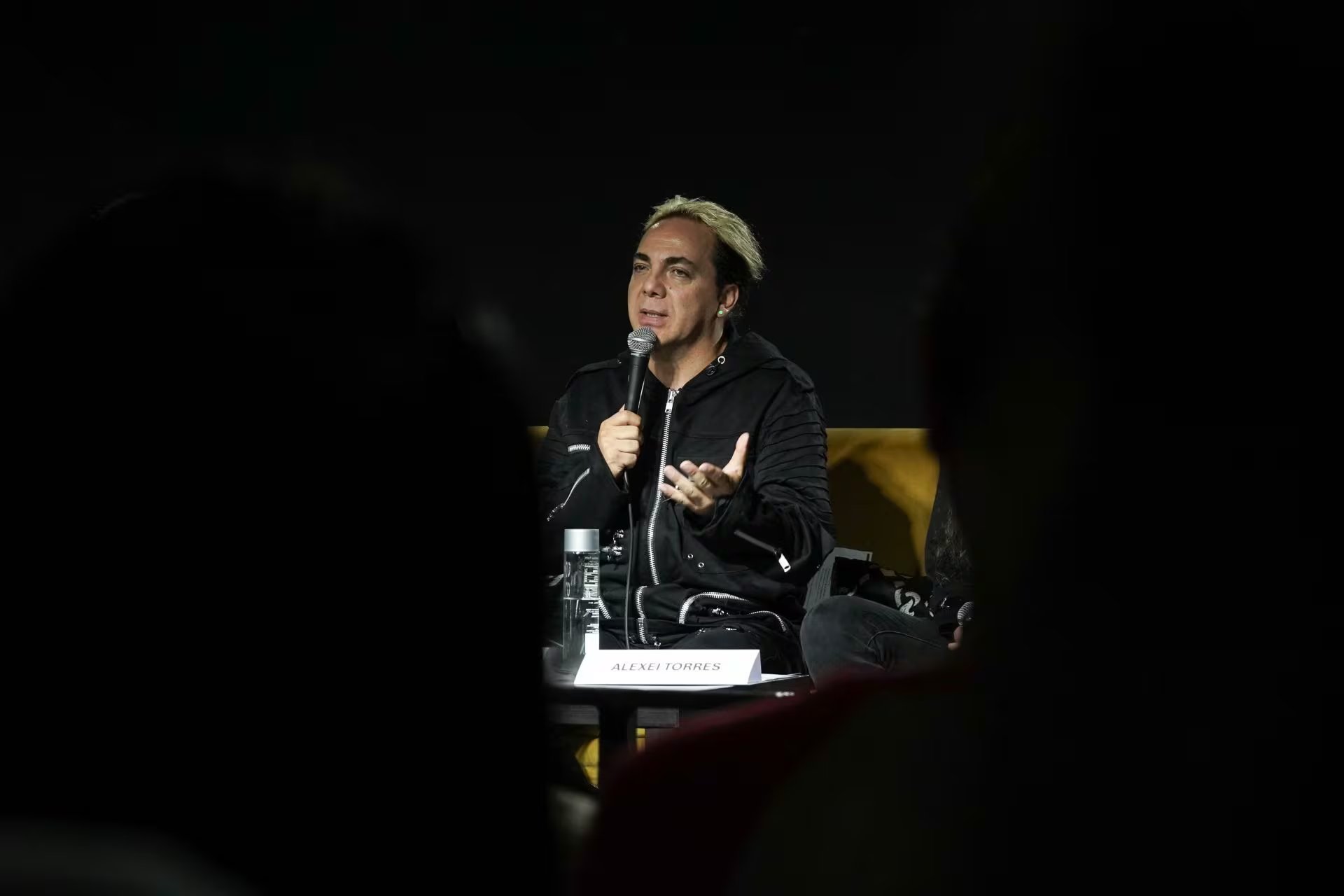 La Esfinge, el proyecto metalero de Cristian Castro, anuncia su tercer disco con ra&iacute;ces aztecas y una gira que arranca en diciembre en el Palacio de los Deportes. FOTO: CAMILA AYALA BENABIB/CUARTOSCURO.COM