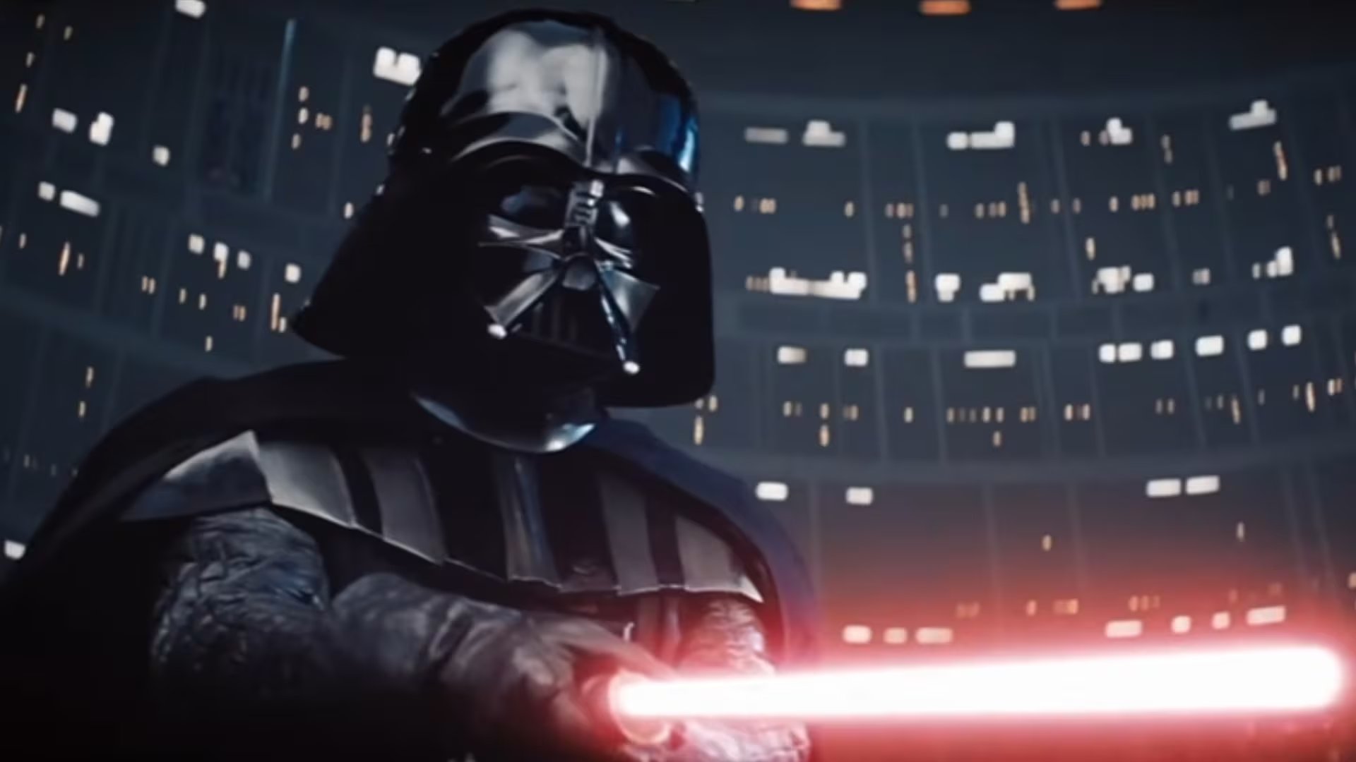 Los Sith usan sables rojos en Star Wars porque corrompen el cristal Kyber mediante un proceso llamado sangrado (Cr&eacute;ditos: YouTube / Collective Culture)