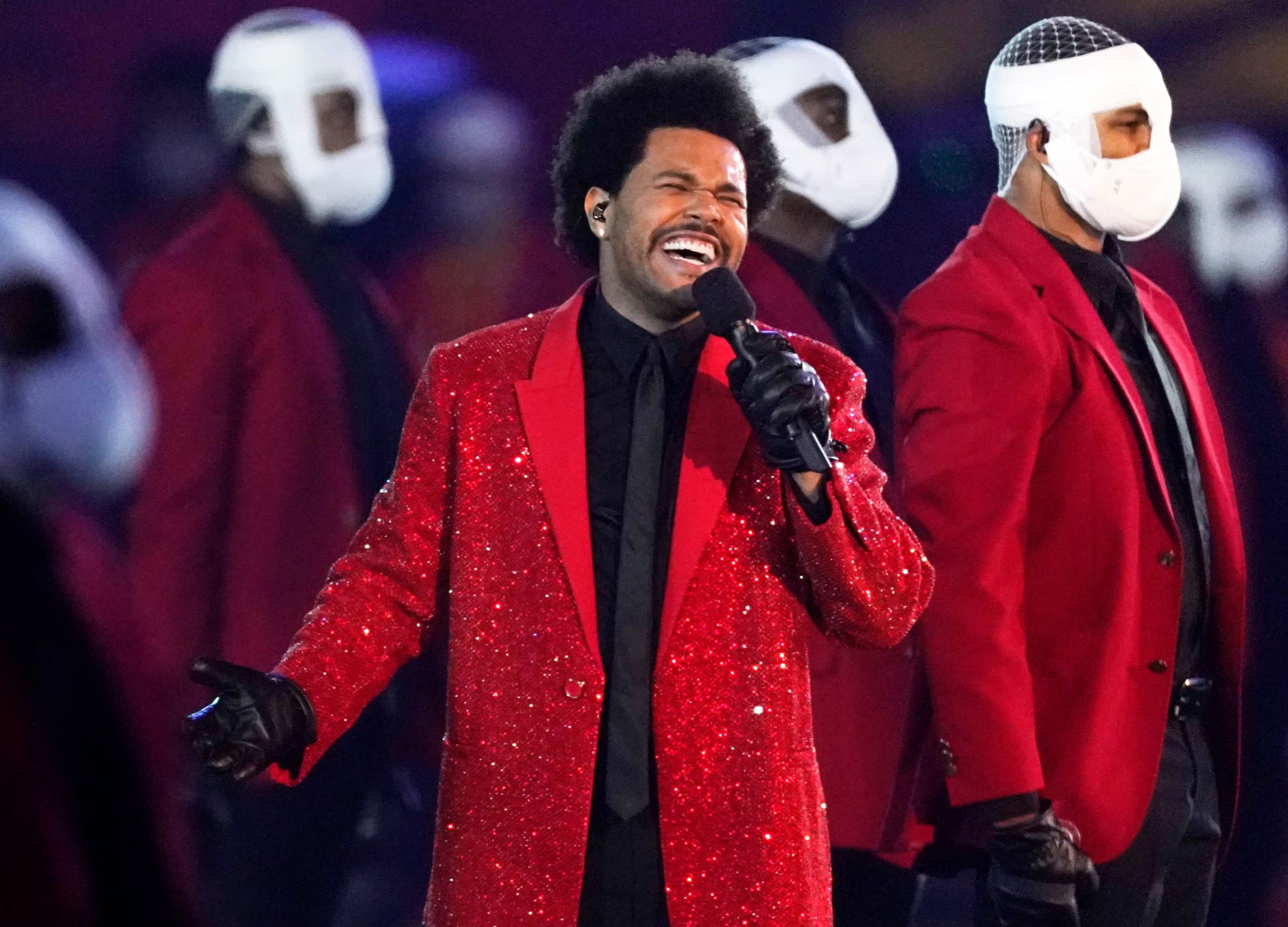 Billboard informó que The Weeknd dijo ante el público sueco que nunca va a desaparecer (Foto AP/Ashley Landis, archivo)